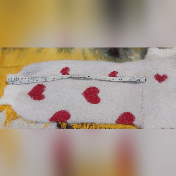 Cozy Heart Pattern Sweater - White and Red - Picture 8 of 11